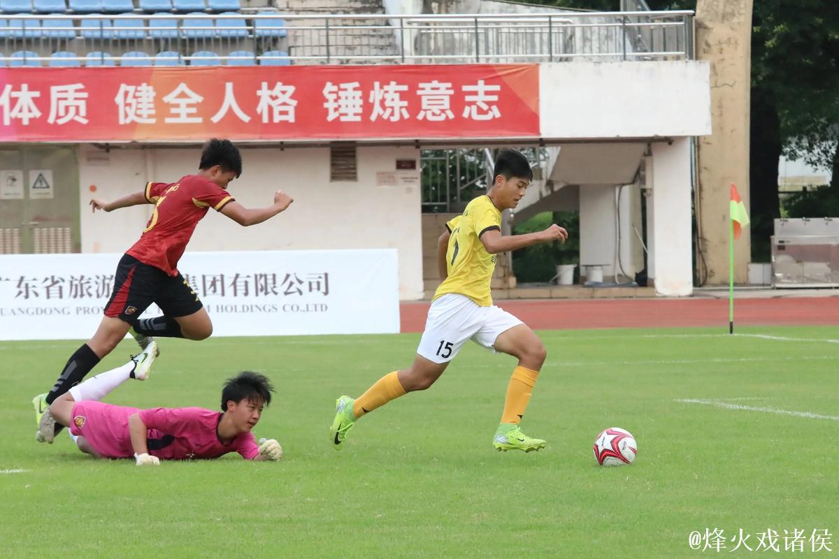 中青赛U13男足赛事落幕 教练与球员分享丰硕收获