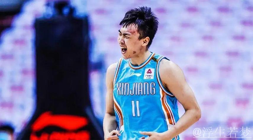 劳森跟进暴扣得分 齐麟反击上篮遗憾偏出 劳森跟进暴扣得分 齐麟反击上篮遗憾偏出